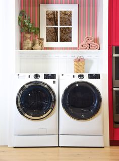 a washer and dryer sitting next to each other