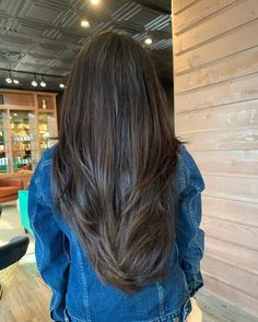 Layers Thick Hair Long, Haircut For Waist Length Hair, Long Thick Hair Haircut Layers, Long Slightly Wavy Hair, V Cut Vs U Cut Hair, Layers For Thick Wavy Hair, Layers In Thick Hair, Long Haircut Thick Hair, Long Layers V Cut