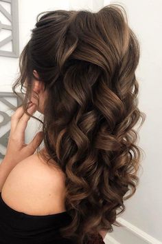 Up Wedding Hairstyles, Sanggul Modern, Wedding Hairstyles Bride, Quince Hairstyles, Long Hair Wedding Styles, Peinados Fáciles Para Cabello Corto, Wedding Hair Inspiration, Voluminous Hair