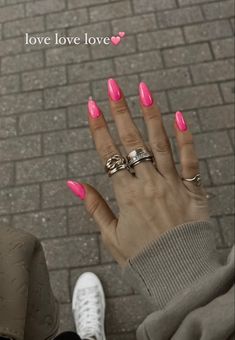 Light Blue Chrome, Blue Chrome Nails, Euphoria Nails, Bright Pink Nails, Neon Pink Nails, Pink Chrome Nails, Nail Goals, Barbie Ideas, Hot Pink Nails