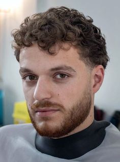 Log Hair, Curly Men, Tight Curly Hair, Undercut Curly Hair, Haircuts For Balding Men, Curly Hairstyles For Men, Loose Curly Hair, Flat Top Haircut, Large Curls