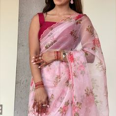 Beautiful Organza Material Saree. Pleats Come Stitched! One Size Fits All! Blouse Included. Blouse Size Is A S (34) But Has A Lot Of Material Inside To Easily Be Able To Open Up And Make Bigger. Elegant Summer Saree With Floral Print, Elegant Floral Print Saree For Summer, Elegant Summer Floral Print Saree, Fitted Organza Saree With Floral Print, Floral Print Blouse Piece For Wedding, Summer Organza Saree With Pallu, Summer Wedding Saree With Floral Print, Summer Organza Saree, Fitted Pink Saree With Floral Print