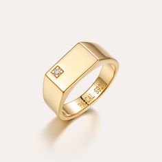 The Geo Signet Diamond Ring is an exploration of the endless shapes around us. The sleek, low-key design was made with the modern minimalist in mind.This ring is available with both polished and brushed finishes, allowing you to choose your preferred style. The meticulous detailing amplifies its vintage charm, making it a timeless collection. 18k Gold Vermeil: With its substantial layer of 18k solid gold on sterling silver, 18k Gold Vermeil is not the typical gold plating. It ensures exceptional Rectangular Prism, Cold Fingers, Three Dimensional Shapes, Anniversary Jewelry, Key Design, Engraved Necklace, Real Diamonds, Signet Ring, Low Key