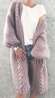 Can be used as a cardigan or as a coat Diy Cardigan, Long Cardigan Coat, Crochet Cardigan Pattern Free, Cardigan Crochet, Long Knit Cardigan, Oversize Fashion, Crochet Cardigan Pattern, Long Knit, Cardigan Pattern