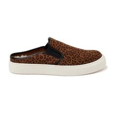 The Time And Tru Brown Black Animal Print Twin Gore Mule Slip-On Shoes In Size 9 Offer Both Style And Comfort. Featuring A Trendy Animal Print Design In Brown And Black, These Slip-On Mules Are Effortlessly Chic. The Twin Gore Detailing Ensures A Secure Fit, While The Mule Style Allows For Easy On-And-Off Wear. Perfect For Adding A Touch Of Sophistication To Any Casual Outfit, These Shoes Are A Must-Have For Any Fashion-Forward Wardrobe. Care All Pre-Owned Items Have Been Washed, Cleaned And/Or Brown Synthetic Slip-ons With Rubber Sole, Brown Low-top Slip-ons With Contrast Sole, Brown Synthetic Slip-ons With Textured Sole, Trendy Brown Closed Toe Sneakers, Brown Slip-on Closed Toe Sneakers, Brown Suede Flat Sneakers, Leopard Print Leather Slip-on Sneakers, Brown Low-top Synthetic Slip-ons, Animal Print Design