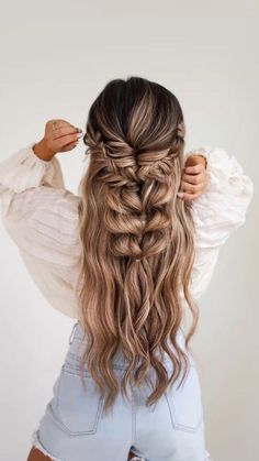 Braided Hairstyles For Women, Beautiful Braided Hairstyles, Hair Growth Patterns, Natural Cycles, Fishtail Hairstyles, Faster Hair Growth, Fast Hairstyles, Boho Hairstyles, Winter Hairstyles