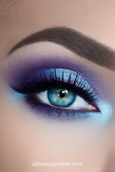 Mermaid Eye Makeup, Mermaid Eyes, Smokey Eye Makeup Look, Makeup Looks For Blue Eyes, Makeup Face Charts, Make Up Inspiration, Smokey Eye Tutorial, Eye Makeup Pictures