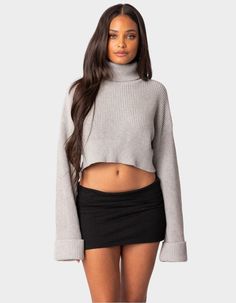 This Sweater Is The Perfect Mix Of Trendy And Comfortable. The Comfy Fabric And Relaxed Fit Ensure You'll Stay Warm And Comfy All Day Long. Sweater. Oversized Fit. Turtle Neck. Cropped Fit. 50% Cotton, 50% Polyester. Model Wears Size Xs/s. Model Height Is 5'7. Item Care: Wash With Similar Color. | Edikted Oversized Turtle Neck Cropped Sweater Oversized Cropped Sweater, Visionary Fashion, Mode Zara, Oversized Turtleneck, Trendy Sweaters, Cropped Tube Top, Crochet Crop Top, Asymmetrical Tops, Cropped Sweater