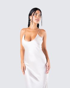 Our finest piece yet....make your mark and accentuate those swaying hips in this real silk dress 👑🕊️ Ivory Silk Dress, Ivory Silk, Make Your Mark, Silk Dress, Make Your, Silk