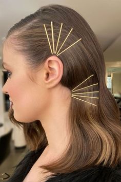 Cute Bobby Pin Hairstyles, Glamour Waves, Hairstyles For All Hair Types, Easy Updos For Medium Hair, Undone Hair, Hair Twist Styles, Claw Hair Clips