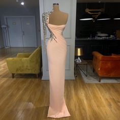 One-shoulder Embellished Dress For Banquet, One Shoulder Embellished Dress For Banquet, Pink One-shoulder Dress For Banquet, Pink One Shoulder Dress For Banquet, One Shoulder Gown For Banquet, Pink One-shoulder Evening Dress For Banquet, High Neck Evening Dress, Posh Dresses, Pink Evening Dress