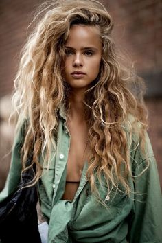 Olivia Vinten, Hair Wigs For Men, Beautiful Brown Hair, Festival Chic, Henna Hair, Boho Braids, Lace Hair, Brown To Blonde, Boho Hairstyles