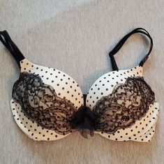 White/Black Dot Victoria's Secret Dream Angels Whisper Lace Push-Up Bra Nwot: Purchased Online. Please Note That Victoria's Secret Online Merchandise Did Not Always Come With Price Tags. Please Use The Offer Button Or Make A Bundle To Discuss Pricing. We Do Not Discuss Pricing In The Comments. Loveableshoppe Everywhere! White Victoria Secret Bra Small, Body Goals Bras, Chte Bras, Bra Victoria's Secret, Mermaid White Bra, Coquette Lace Bra, Victorias Secret Black Bra, Pretty Little Thing Bras, White Button Down Black Lace Bra