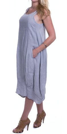 Full Linen Sleeveless Dress that Falls about Mid-Length. There are Elastic Side Panels and Pockets. 100% Linen One Size / OS Made in Italy Linen Sleeveless Dress, Sleeveless Linen Dress, Side Panels, Gray Dress, Italian Fashion, Panel Siding, Mid Length, Timeless Fashion, Sleeveless Dress