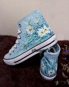 Hand Painted Men's High Top Sneakers Painted Converse, Painted Shoes Diy, Painted Canvas Shoes, Custom Painted Shoes, Custom Birthday Gifts, Embroidery Shoes, Hand Painted Shoes, Embroidered Shoes, Kraf Diy