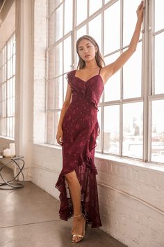 Burgundy Maxi Dress - Floral Jacquard Dress - Ruffled Maxi Dress - Lulus Burgundy Maxi Dress, Fall Wedding Guest Dress, Burgundy Bridesmaid Dresses, Guest Attire, Formal Dresses Gowns, Wedding Attire Guest, Burgundy Floral, Floral Jacquard, Burgundy Dress