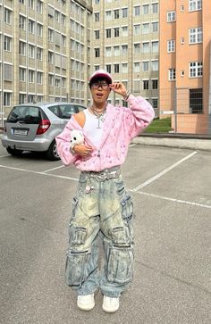 Y2k Outfits Men Pink, Men Fashion Unique, Pink Aesthetic Outfits Men, Mens Pink Outfit Streetwear, Streetwear Fashion Pink, Bimbocore Outfits Male, Pink Outfit Men Aesthetic, Masc Pink Outfit, Pink Streetwear Outfit Men