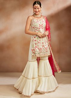 White Gharara, Sharara Outfits, Gharara Designs, Indian Suits For Women, Gharara Suits, Sharara Designs, Haldi Outfits, Punjabi Outfits, Traditional Indian Dress