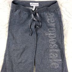 Nwot Original Aeropostale Sweat Pants. S/P Light Gray Draw String, Short Rise, Silver Glitter Logo Up The Front! No Tags, In Excellent Condition, Nwot 60% Cotton 40% Poly. Authentic Logo. See Disclosed Pics Of Condition, Bottom Of Sewn Tag Is Slightly Frayed, No Issue Though. Bin: 4 Aeropostale Pants, Aeropostale 2000s, Aeropostale Grey Sweatpants, Aeropostale Sets, Aeropostale Zip Up Hoodies, High Waist Jeggings, Wide Leg Yoga Pants, Brown Leggings, Casual Country Outfits