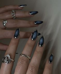 Dark Blue Nails, Chrome Nails Designs, Silver Nail, Goth Nails, Grunge Nails