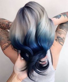 White Hair Highlights, Silver Blue Hair, Diy Ombre Hair, Blue Grey Hair, Hair Expo, Denim Hair, Blue Black Hair, Blue Ombre Hair, Dark Blue Hair