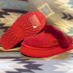 What Is For Sale Is A Pair Of Red Disqutte Style Slipper From Ugg. It Is A Platform Slipper. There Are A Few Black Marks From Being In My Closet With Other Shoes But These Are Brand New Without The Box. These Have Never Been Worn. Please Let Me Know If You Have Any Questions. Shoes Ugg, Platform Clogs, Xmas List, Platform Slippers, Womens Uggs, Ugg Shoes, Clogs, Slippers, Size 6