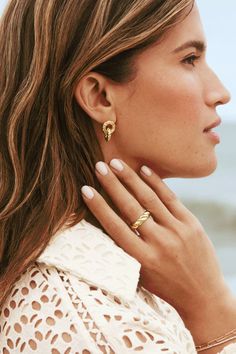 Gorjana has so many beautiful, nautical-inspired jewelry pieces that are perfect for Summer! Click to shop our collection now! Earrings Stacking, Rope Rings, Twist Ring, 14k Gold Necklace, Knot Earrings, Mix Style, Gold Necklaces, Layered Jewelry, Everyday Jewelry