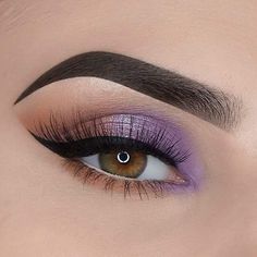 Eyelashes Magnetic, Purple Makeup Looks, Makeup Pictorial, Eyelash Brands, Purple Eye Makeup, Pink Eye Makeup, Work Makeup, Purple Makeup, Magnetic Eyelashes