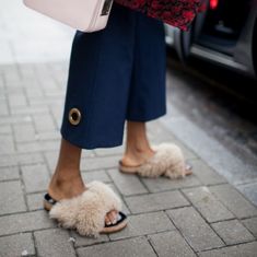 New Without Tags Chloe Sherling Slides Sherpa Faux Fur Sandals Size 36 Us 6 Beige Tags: Sherpa Luxury Celebrity Blogger Favorite Fur Faux Sandals Furry Tan G-N5 Faux Fur Sandals, Fur Sandals, Chloe Shoes, Beige Color, Chloe, Slides, Faux Fur, Blogger, Size 6