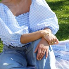 Beautiful Short Blouse Danish Design. Ballon Sleeves. Zipper On Side For Easier Way To Dress. White And Light Blue Size M Chic Blue Blouse For Daytime, Chic Blue Tops For Daytime, Short Blouse, Short Blouses, Beautiful Shorts, Danish Design, Dress White, Blue White, Light Blue