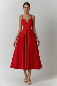 Fitted Red Dress, Dresses For Everyday, Classy Prom Dresses, Pink Cocktail Dress, Pretty Prom Dresses, Gowns Of Elegance, Gala Dresses, Looks Chic, Fancy Outfits