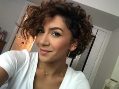 Hairstyles For Short Curly Hair, Short Curly Pixie, Bob Pixie, Bob Haircut Curly, New Hairstyles, Short Curls, Short Curly Bob