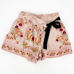 Blogger Favorite Embroidered Zara Shorts Brand New With Tags Size Small Bohemian Embroidered Beige Bottoms, Beige Bohemian Embroidered Bottoms, Casual Vacation Bottoms With Floral Embroidery, Casual Floral Embroidered Bottoms For Vacation, Casual Floral Embroidery Bottoms For Vacation, Beige Floral Embroidered Bottoms For Spring, Spring Beige Floral Embroidered Bottoms, Casual Embroidered Beige Bottoms, Bohemian Short Bottoms For Spring