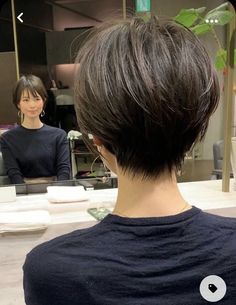 Japanese Short Hair, Gray Hair Cuts, Asian Short Hair, Short Hair Trends, Messy Short Hair, Shot Hair Styles, Penteado Cabelo Curto, Short Hair Haircuts, Short Hair Styles Pixie