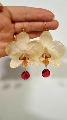 Orchid Clothes, Resin Flower Earrings, Orchid Accessories, Flower Earrings Diy, Real Flower Earrings, Orchid Jewelry, Orchid Earrings, Bijoux Art Nouveau, Yellow Orchid