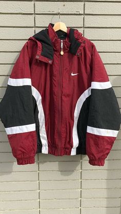 Fashion Pieces, Casual Style Outfits, Dream Clothes, Retro Outfits, Vintage Nike, Cute Casual Outfits, Red And Black, Aesthetic Clothes, Pretty Outfits