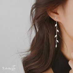 Leaf Earring, Willow Leaf, Long Tassel Earrings, Jewelry Accessories Ideas, Tassel Drop Earrings, Classy Jewelry, Fancy Jewellery, Fancy Jewelry, Girly Jewelry