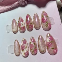 Hello and welcome to my shop! These manicure are handmade from 4-5 layers of gel polishing agents. To make sure these enhancements are firm You can choose the right size and shape according to the chart Or leave a message to me after purchase to customize the size and shape you need Our products are handmade So when we have a lot of orders It may take some time to complete Please be patient. We offer two kinds of nail glue and adhesive plaster Nail glue is a relatively strong one If you want these suits to last 1-3 weeks Glue is recommended. The adhesive can be used for 2-3 days But the damage to nails is less than glue and can be reused Tips: *When using adhesive stickers or sticking fake nails Do not touch water for 3-4 hours This way it will stick more firmly to your nails *If you want Painted Press On Nails, Pink Cat Eyes Nail, Rose Inspired Nails, Hand Nail Designs, Mexican Nail Art Mexico, Pink And Navy Nails, Cute Pink Nails Short, Simple Line Nail Art, Nail Designs Rose