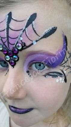 Halloween bling Spider Face Painting, Face Painting Halloween Kids, Spider Face, Face Painting Tips, Best Costumes, Face Paint Kit, Face Painting Easy