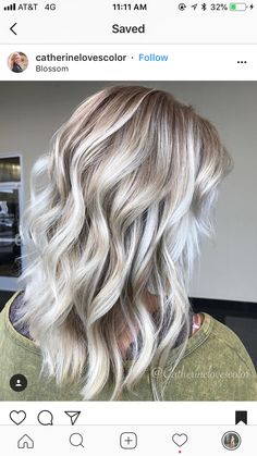 Beach Hair Cut, Pretty Blonde Hair, Cool Blonde Hair, Haute Hair, Balayage Blonde, Gorgeous Hair Color, Blending Gray Hair