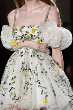 Detail Couture, Kampot, Couture Mode, Runway Dresses, Embroidery Fashion, Embroidery Dress, Looks Style, Mode Inspiration