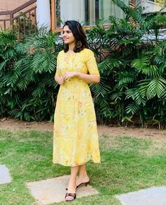 Office Wears, Casual Gowns, Simple Kurti, Casual Frocks, Anarkali Kurti, Western Outfit