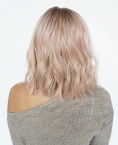 Curly Hair Coloring, Rose Gold Hair Blonde, Blond Beige, Hair Blond, Blonde Hair Looks, Rose Gold Hair, Hair Blog