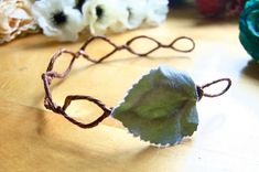 Flower Crown DIY: How to Make a Flower Crown - Sara Laughed Make Flower Crown, Twig Crown, Make A Flower Crown, Crown Tutorial, Fall Flower Crown, Flower Garland Hair