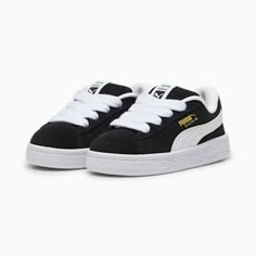 Trendy Shoes Sneakers, Pretty Shoes Sneakers, Puma Suede, Baymax, Shoe Inspiration, Swag Shoes, Puma Shoes, Pumas Shoes, Pretty Shoes