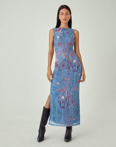 Blue Floral Pattern Crewneck Sleeveless Midi Dress | Flo – motelrocks-com-us Fitted Long Dress, Long Dress Sleeveless, Long Fitted Dresses, Floral Party Dress, Floral Party, Outfits Verano, Women's Summer Fashion, Dress Sleeveless, Mesh Dress