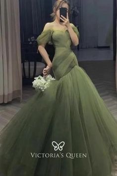 Give off the subtle look and show your chic and dramatic side by dressing in this olive green tulle prom dress/formal wear, featuring off-the-shoulder straps sweetheart neckline, twisted and ruched bodice, drop waistline with floor length trumpet skirt.  Drop Waist Ruched Olive Green Tulle Trumpet Prom Dress  • Olive green tulle material  • Off-the-shoulder sweetheart neckline  • Twisted and ruched bodice  • Trumpet skirt  • Floor length Off The Shoulder Prom Dresses, Prom Dresses 2022, Off Shoulder Ball Gown, Detail Couture, Robes Glamour, Mode Tips, Dresses 2022, Floor Length Prom Dresses