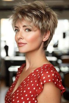 20 Medium Length Haircut Ideas with Layers, Bangs