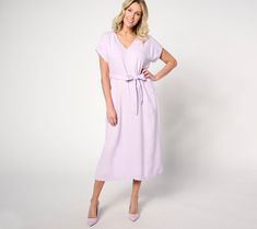 Opt for this lightweight linen frock when it's time to hit all the springtime social events -- from garden parties to bridal showers to wine tastings at the local vineyard. Cinch it at the waist with the included belt to accentuate your shape. From Studio ParkTM x Shawn Killinger. Dress For Petite Women, Silk Tunic Dress, Petite Dress, Long Midi Dress, Garden Parties, Dress The Population, Super Cute Dresses, Career Dress, Patchwork Dress