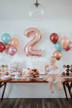 Two Sweet Party 2nd Birthday Balloons, Simple 2 Birthday Decorations, Two Year Old Donut Birthday Party, 2 Year Birthday Party Ideas, Two Years Old Birthday Girl, 2 Birthday Girl Theme, Two Year Old Girl Birthday, Two Year Old Birthday Party Girl, 2 Year Birthday Party